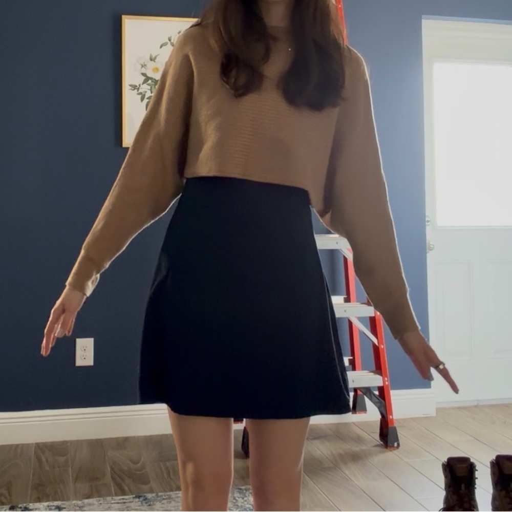 Aritzia Brown Shrug Sweater 100% wool
